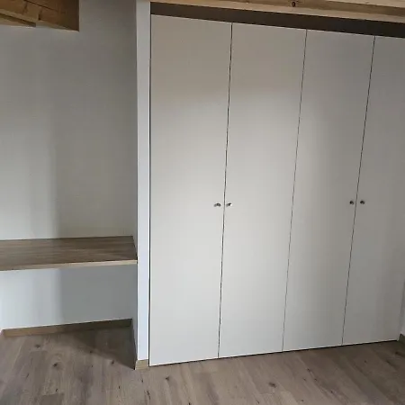 Lestang Vue Degagee Et Deco Chaleureuse フィジャック