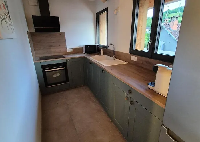 Lestang Vue Degagee Et Deco Chaleureuse アパート フィジャック