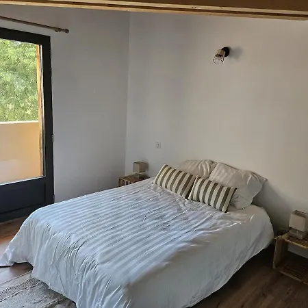 公寓 Lestang Vue Degagee Et Deco Chaleureuse 菲雅克